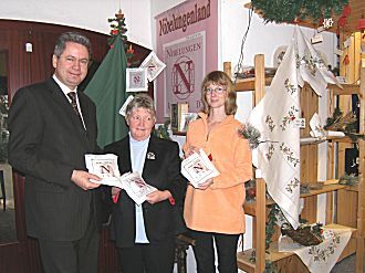Landrat Matthias Wilkes im Handarbeits-Stübchen